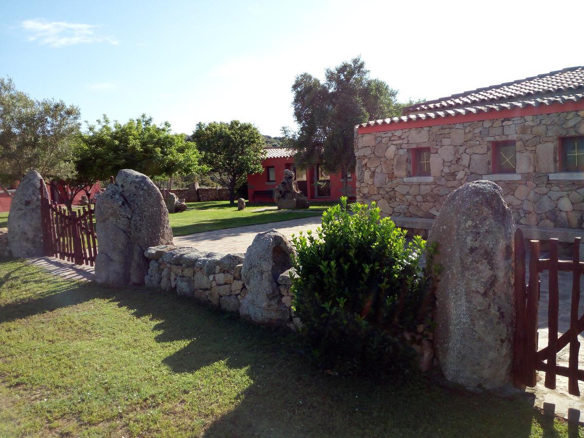 圣安托尼奥迪加卢拉Turismo Rurale L'Agliuledda别墅 外观 照片